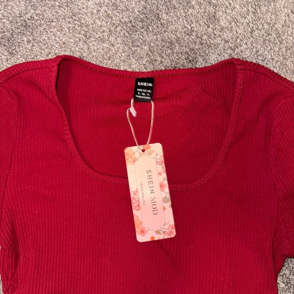 Shein‎ NWT Women's Red Cropped Long Sleeve - Picture 3 of 11